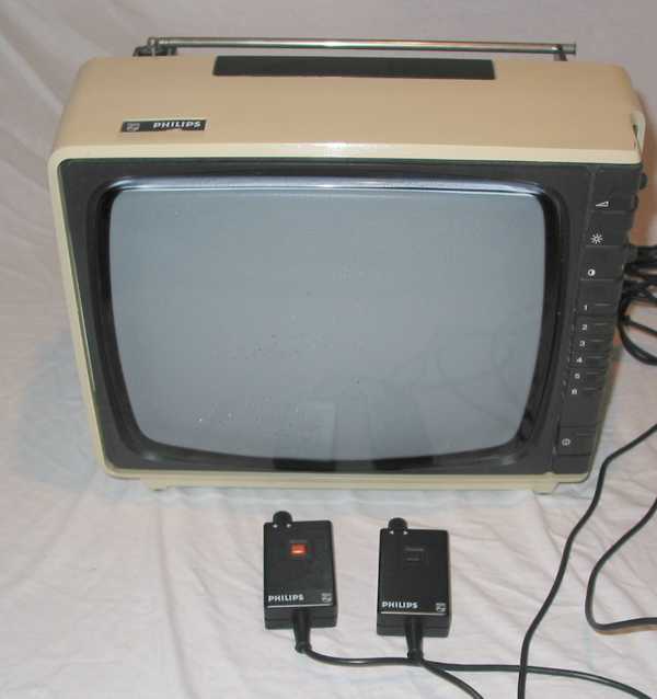 Philips type 12 B 615-22w (Built-in Pong system)